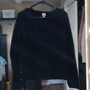 Sweater black with gray tints